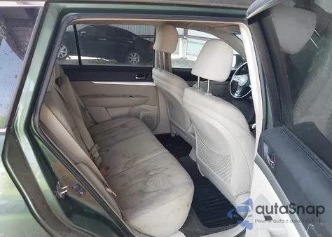 2012 Subaru Outback 2.5I Premium z USA, uszkodzony, nr VIN 4S4BRCGC6C3250891